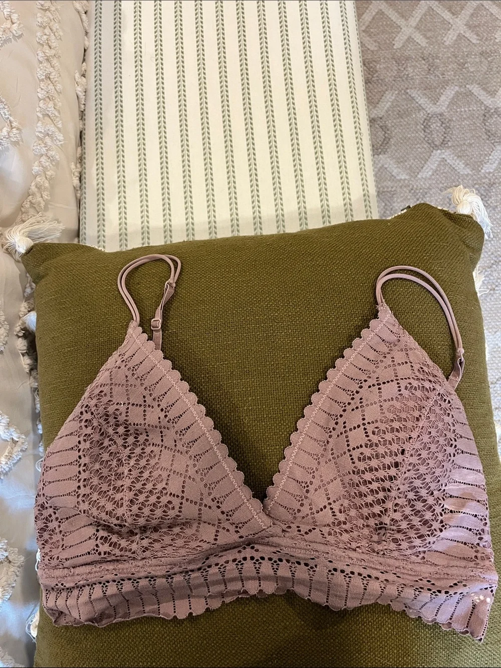 Bralettes Lot (5) Lace Bras - Picture 6 of 11
